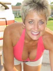 rich girl looking for men in Broughton, Illinois