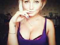 romantic female looking for guy in Holt, Michigan